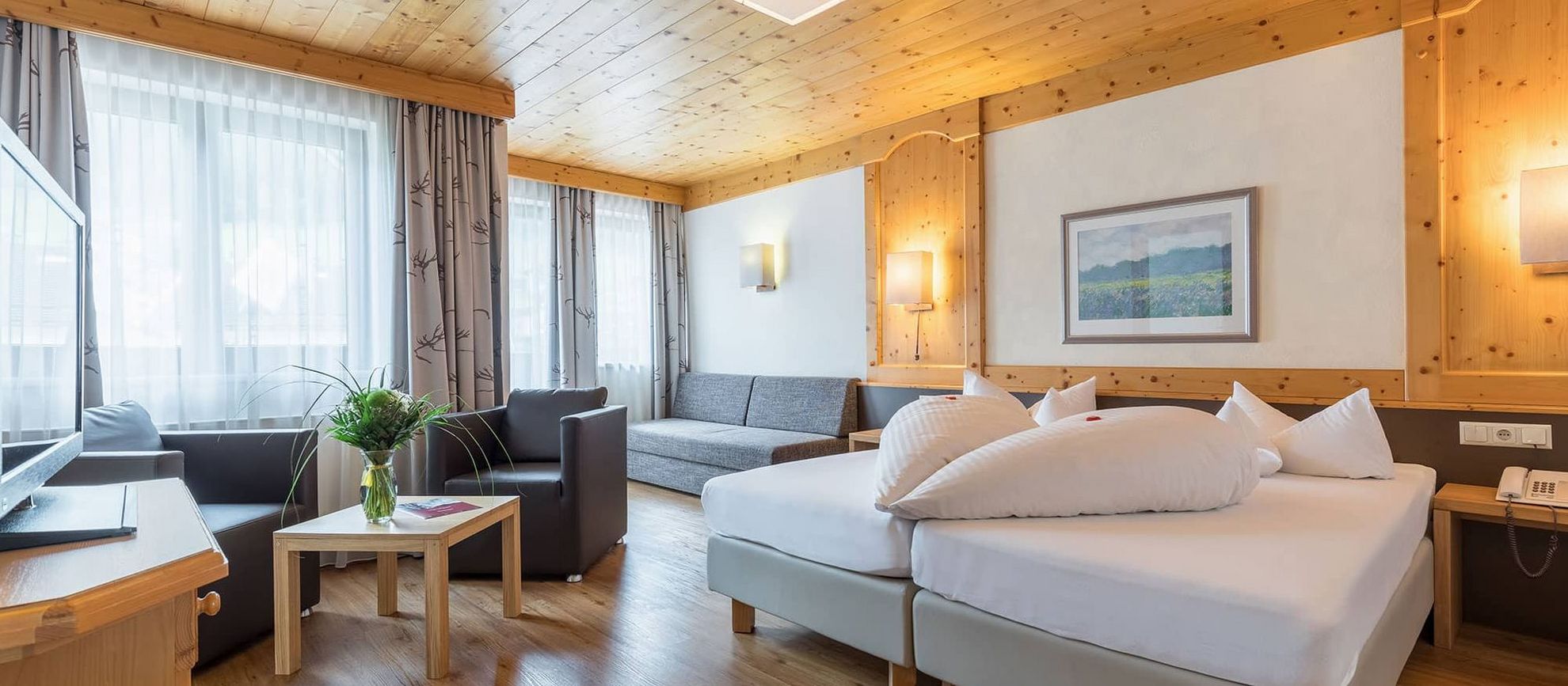 Rooms & Pricing